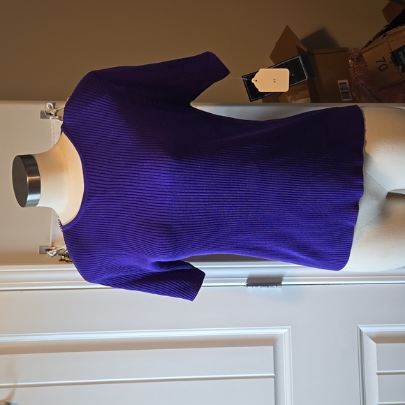 Purple short sleeve sweater 💜 - Picture 1 of 7